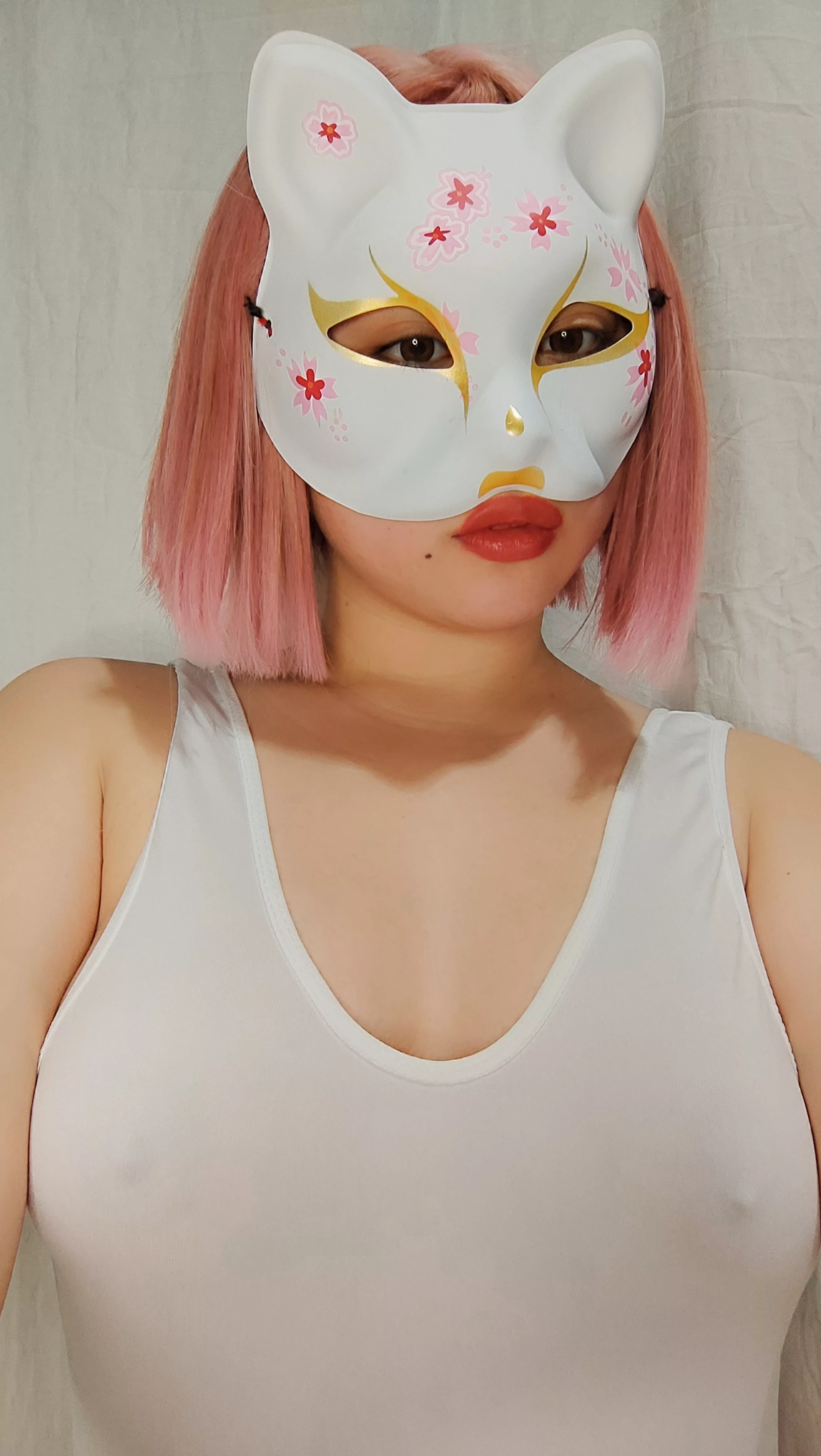 Perfect top to match with booty short jeans right? 😽 posted by Digital_Pixie