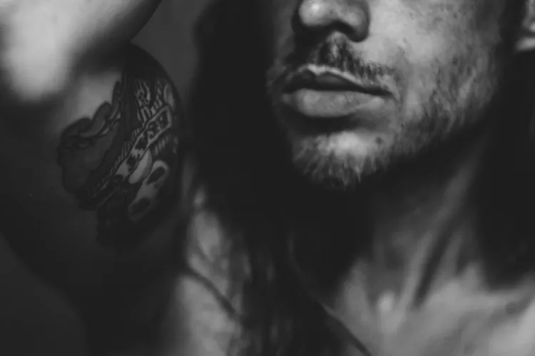 Perhaps we can find something for these lips of mine to do... by wordsoflust