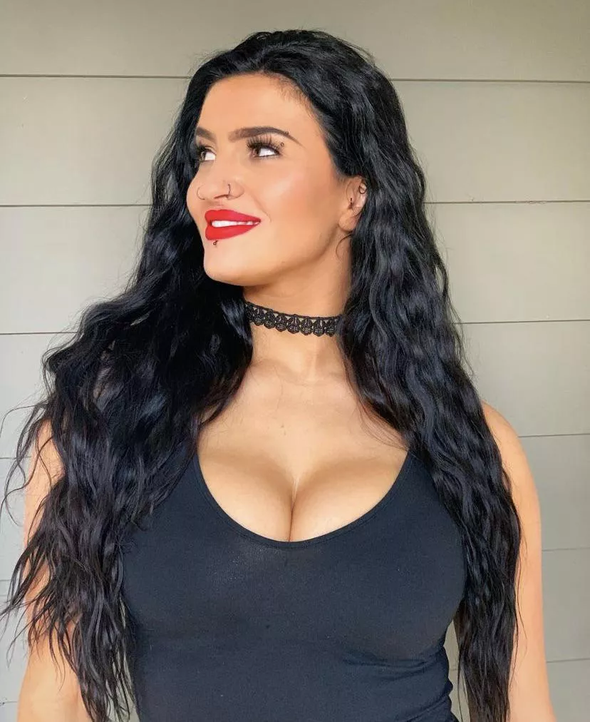 Persia Pirotta posted by BusCon39