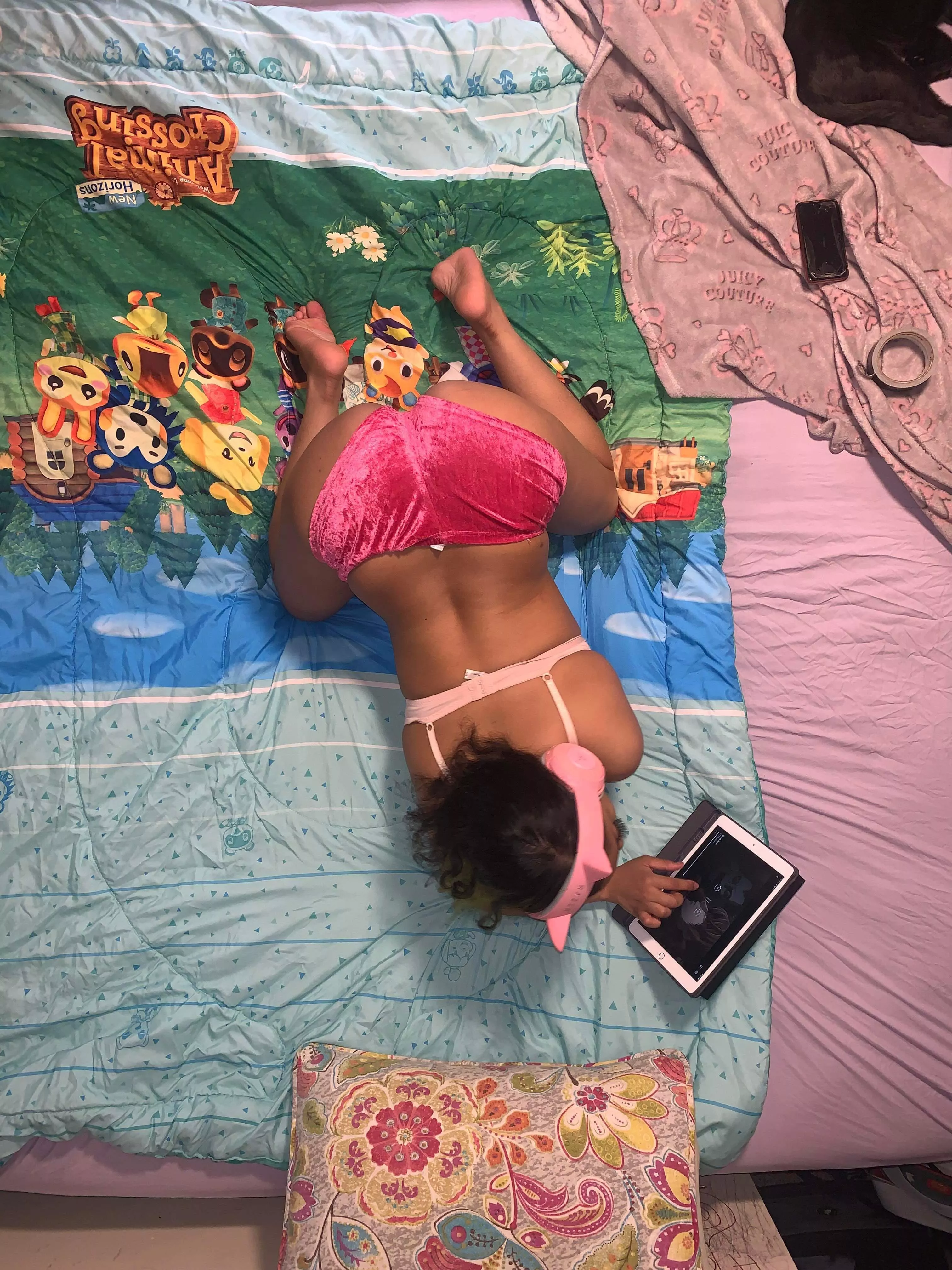 Pet my 🐱 posted by ShonenSlxt