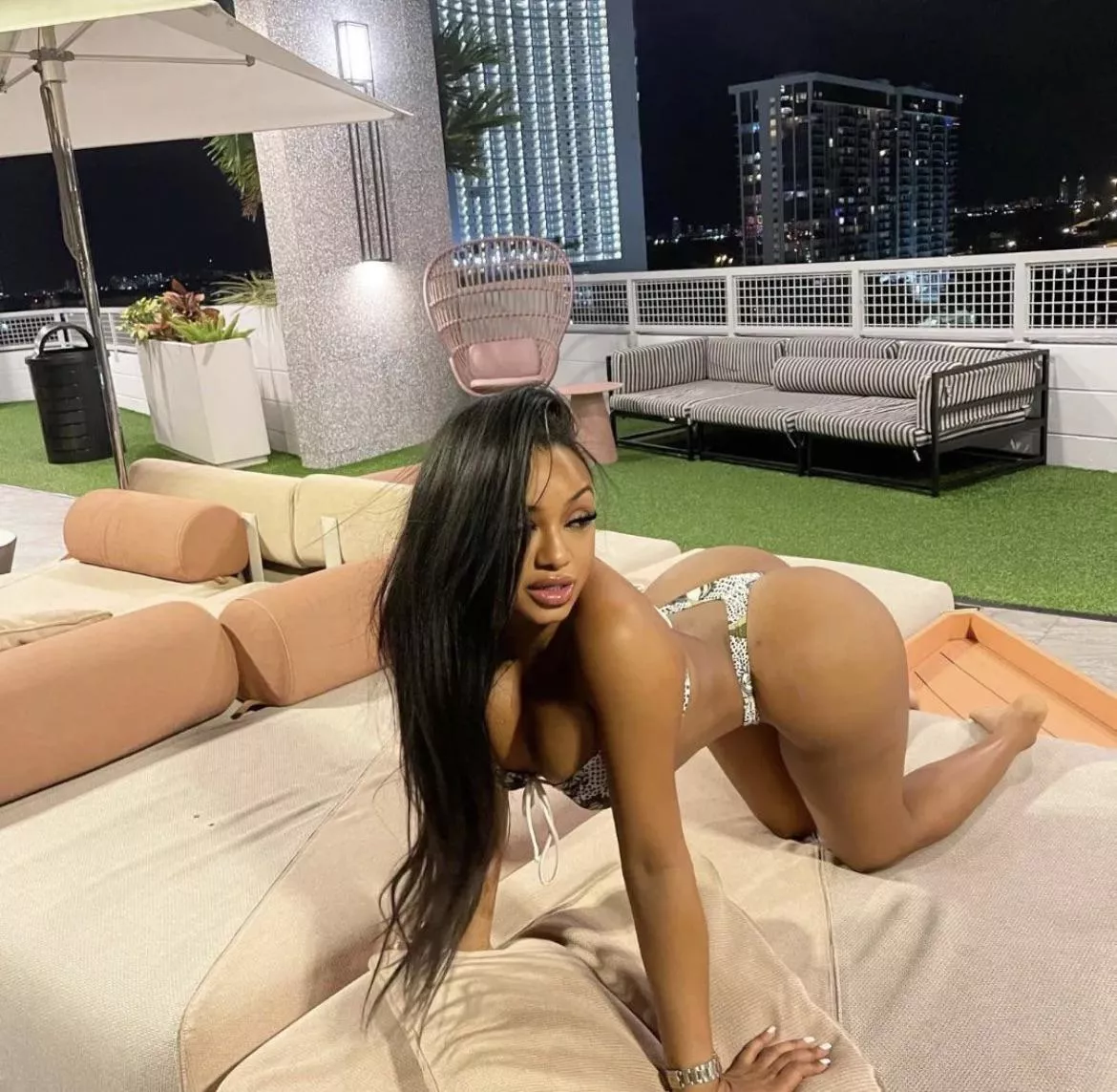 Petite and just right. posted by deliannababy