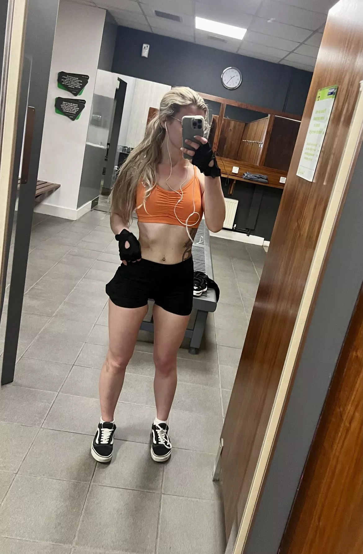 Petite but strong 💪🏻 [F] posted by KittyPAWGx