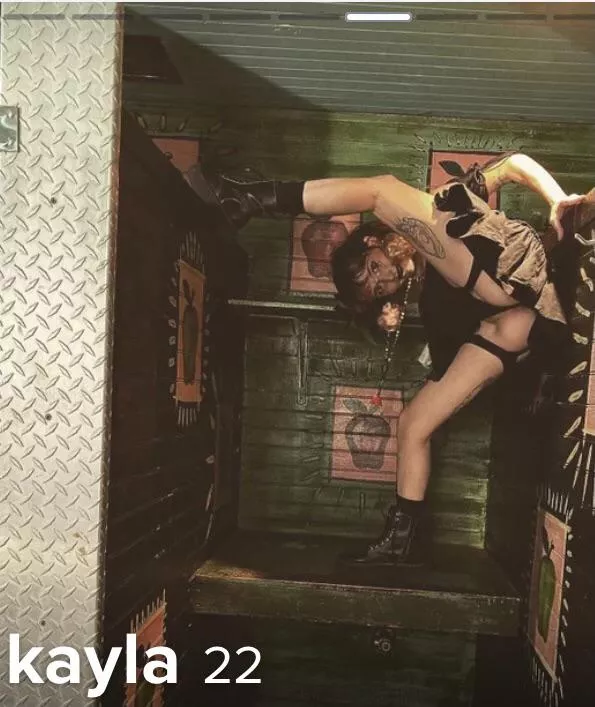 Petite tinder girl’s pussy popping out posted by NoDickButIMustFap