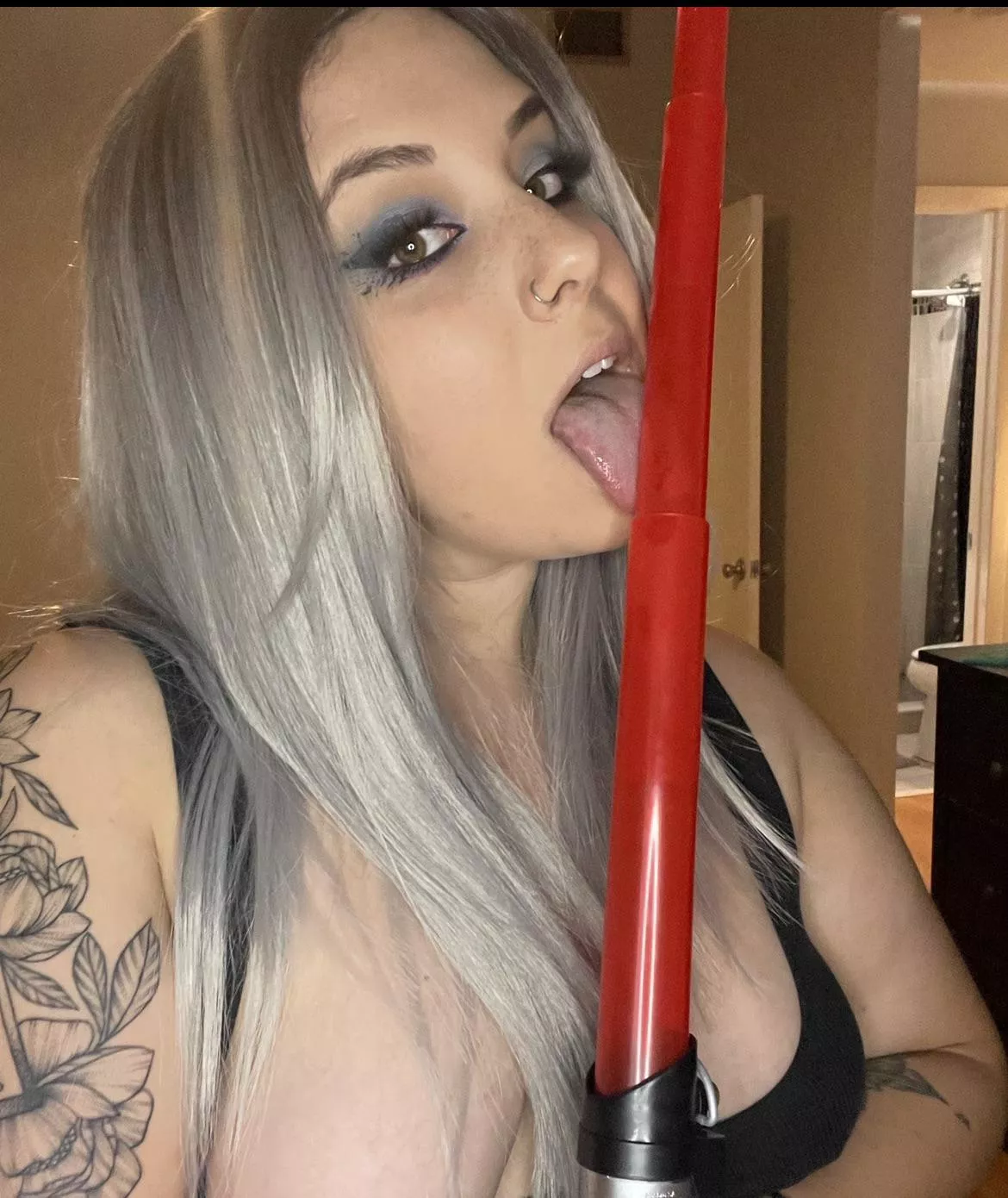 Pew pew posted by JaxxxDaniels44