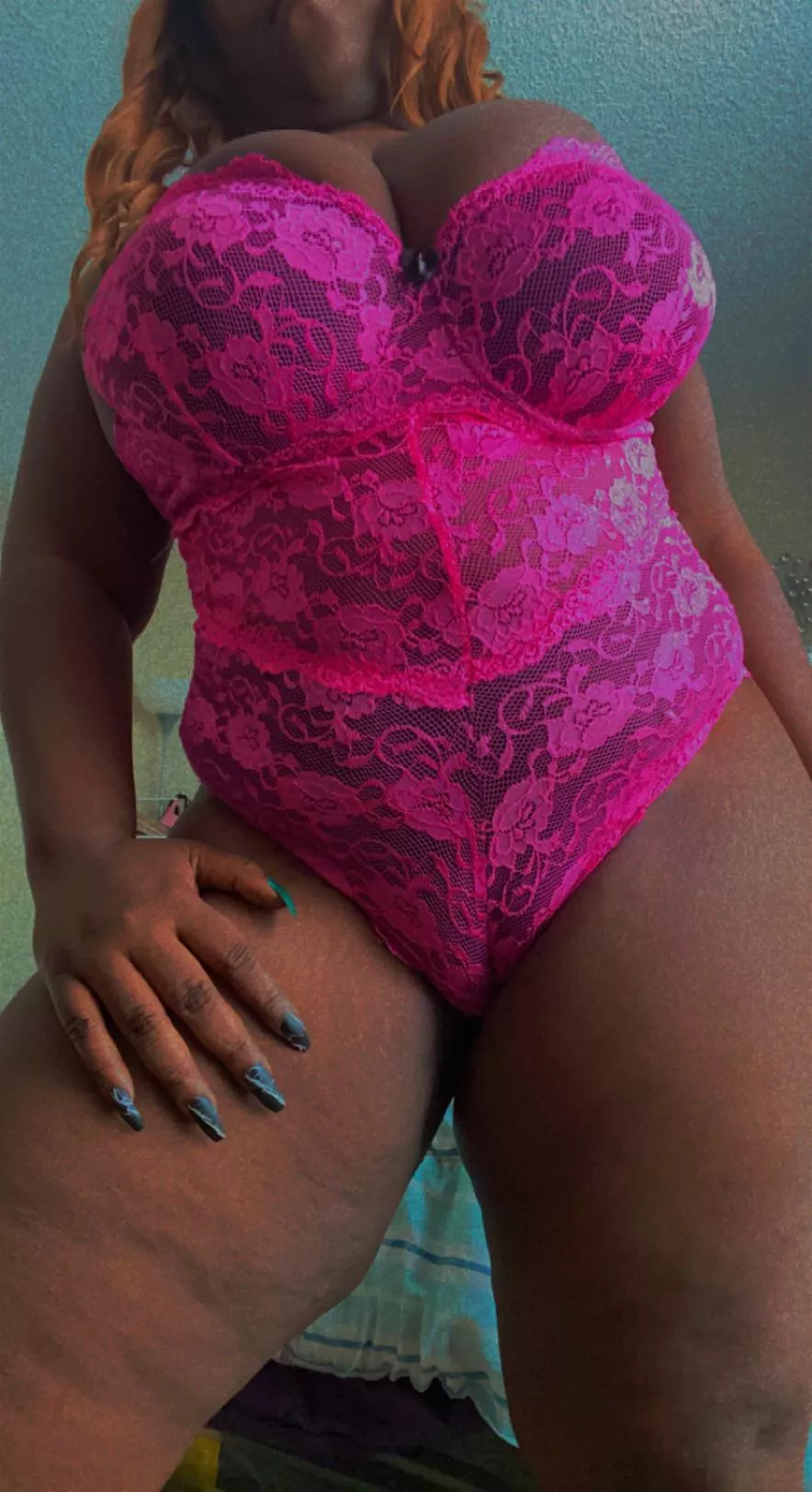 Phat 🐱 and big tits [image] posted by Curvymya