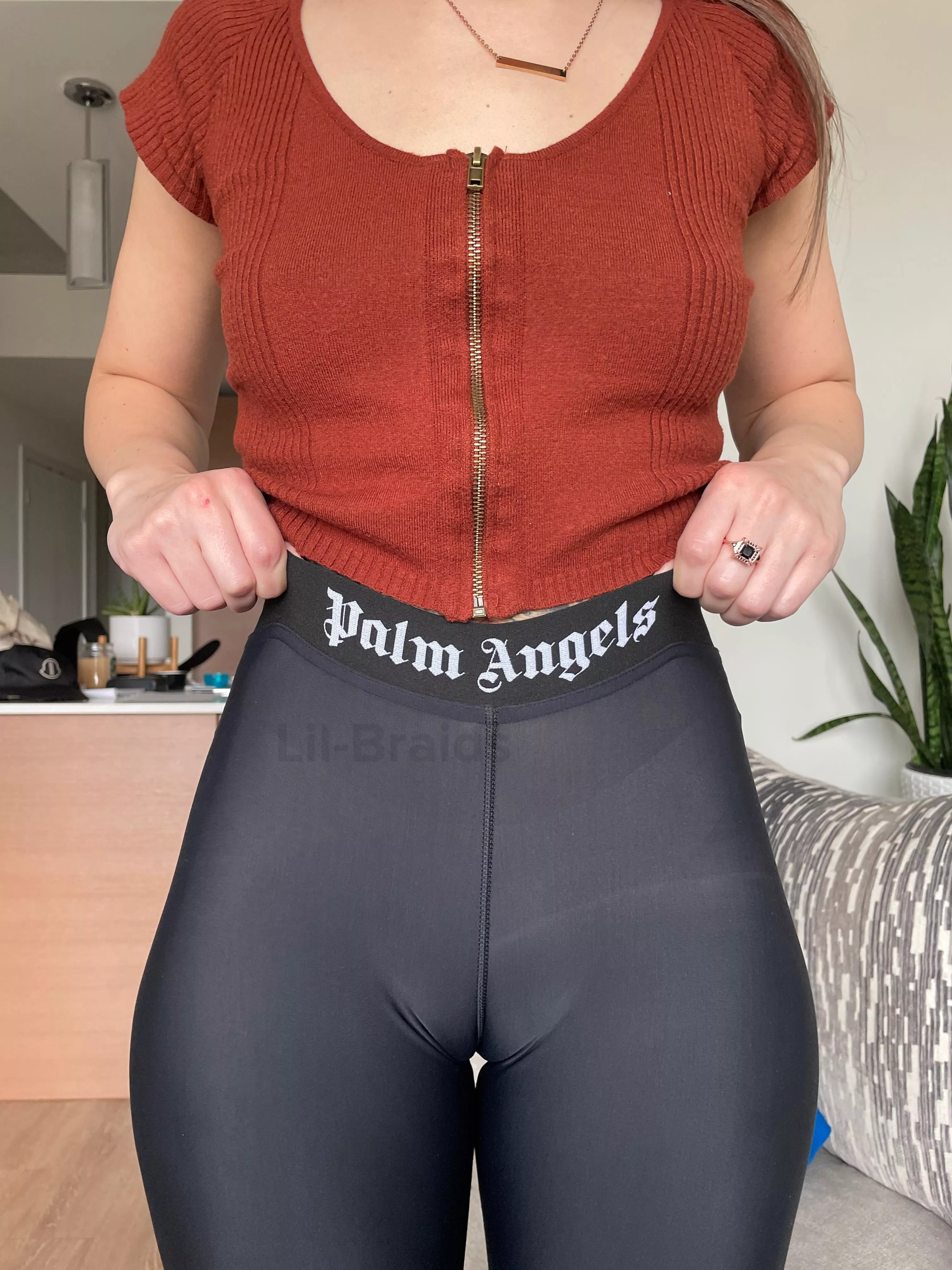 Phat pussy in yoga pants posted by lil-braids