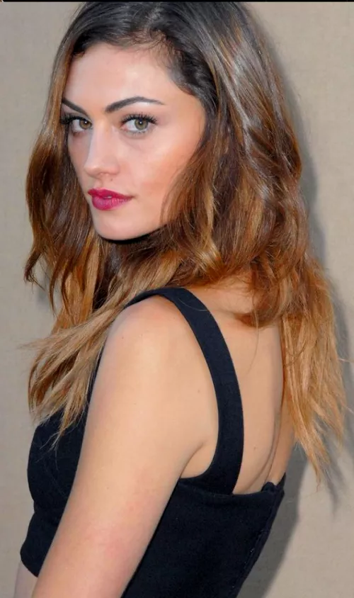 Phoebe Tonkin by mes05