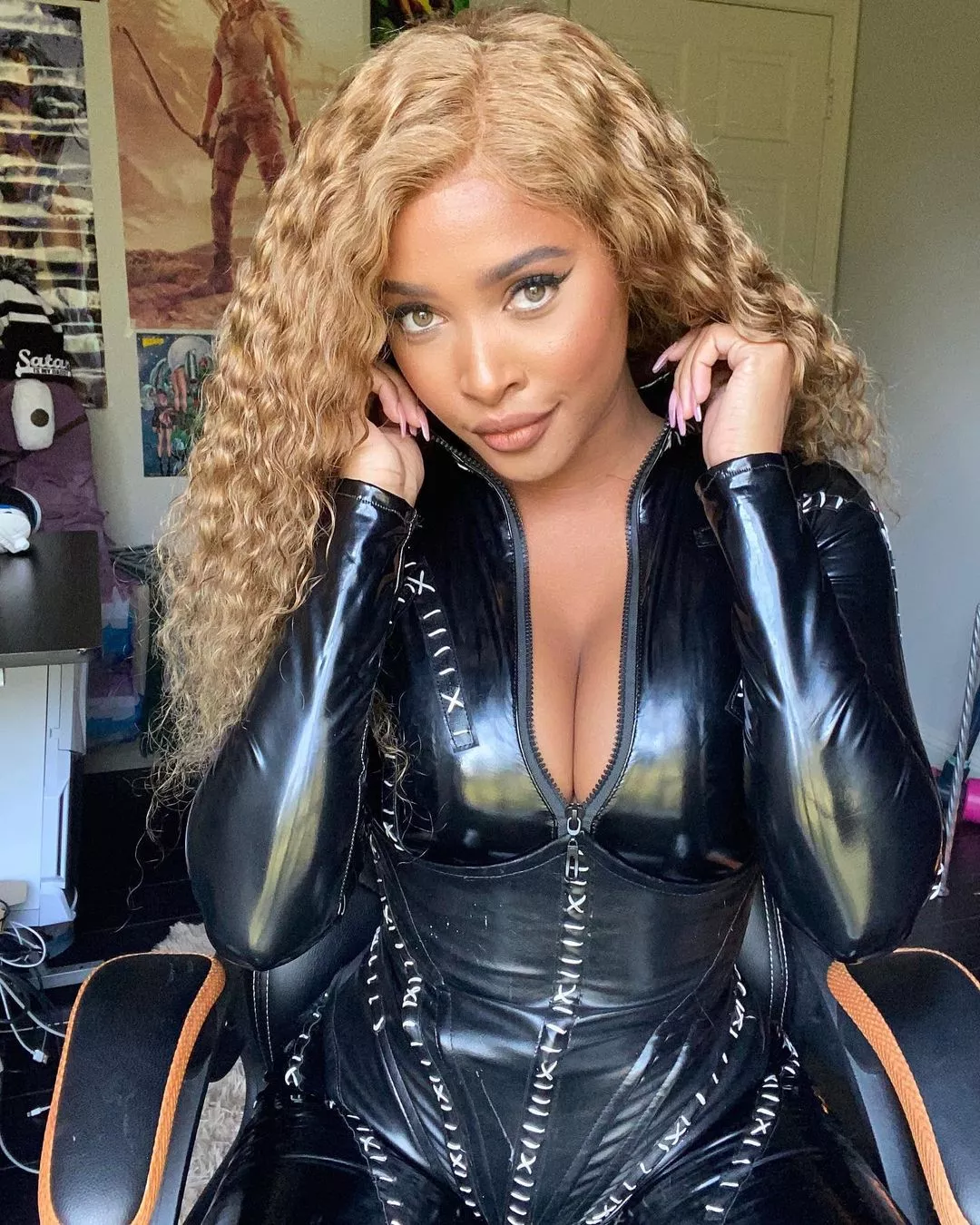 Phoenix Skye posted by Man_of_culture_112