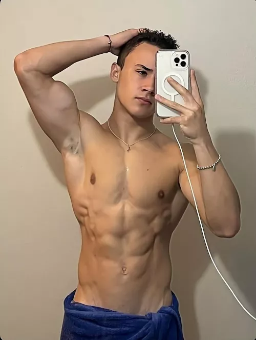 pic submitted by model: Galguera by JaguarAccomplished15