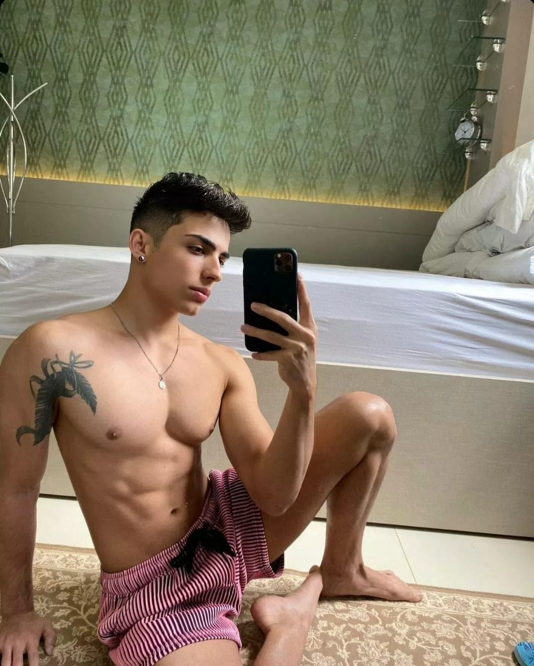 Pic submitted by model: Luan posted by JaguarAccomplished15