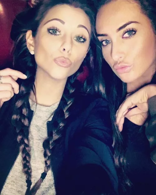 Pick a mouth by 5fave