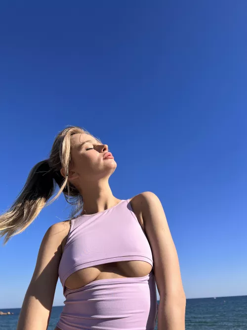 Pick it up 🤤😏 by stasyababy