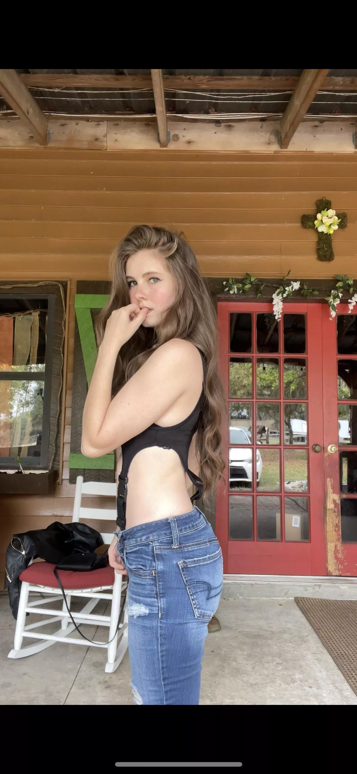 Pick me up and fuck me raw! posted by Rapunzel333333