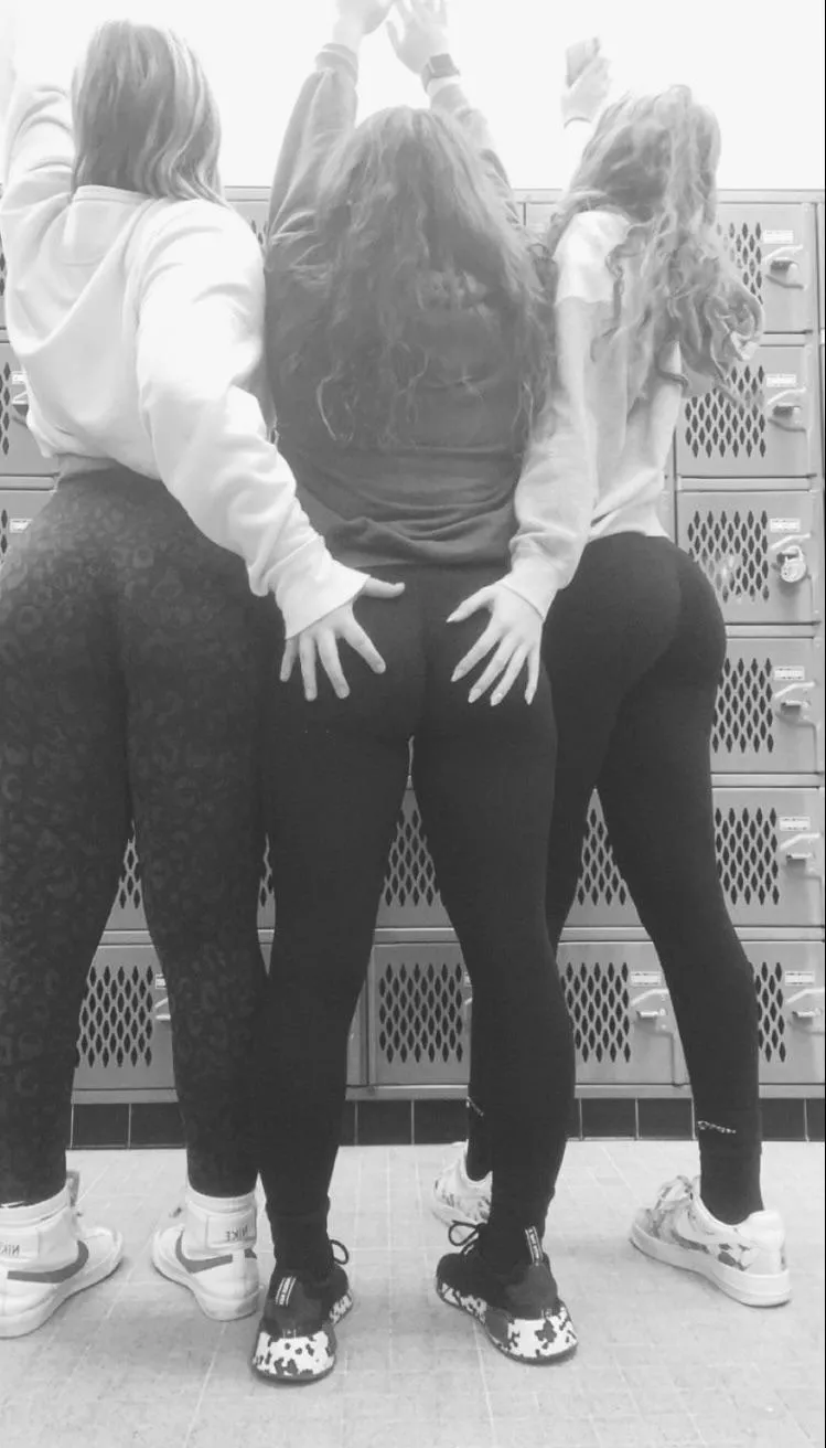 Pick your gym booty posted by anal_nsfw