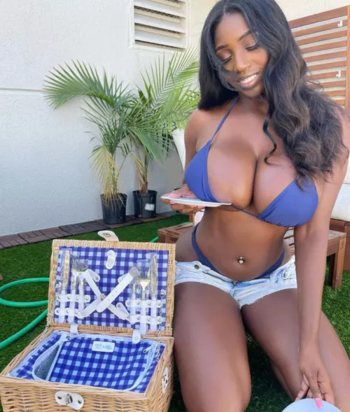 Picnic by BBCintocelebs