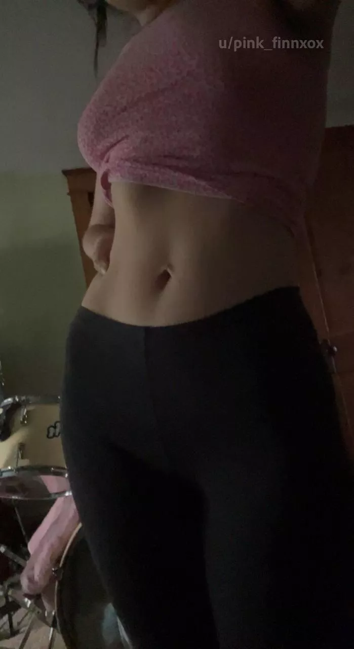 Pierce it or no?:) posted by Pink_finnxox