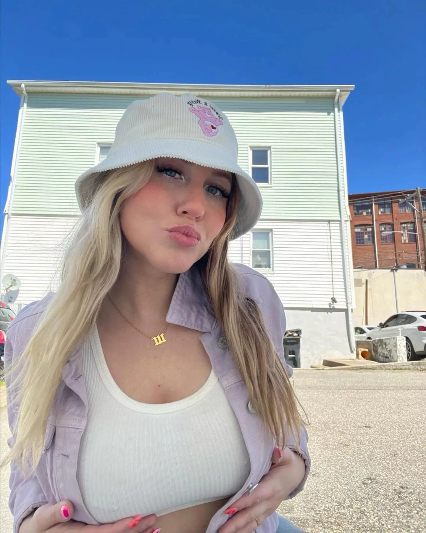 Pierced and braless posted by brittxteasex