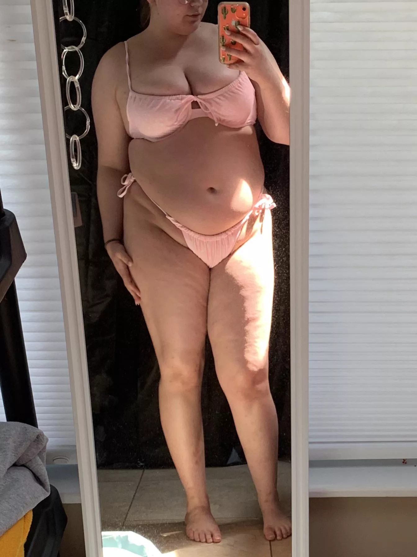 piggy in pink 🐷💖 posted by bigbellyblonde