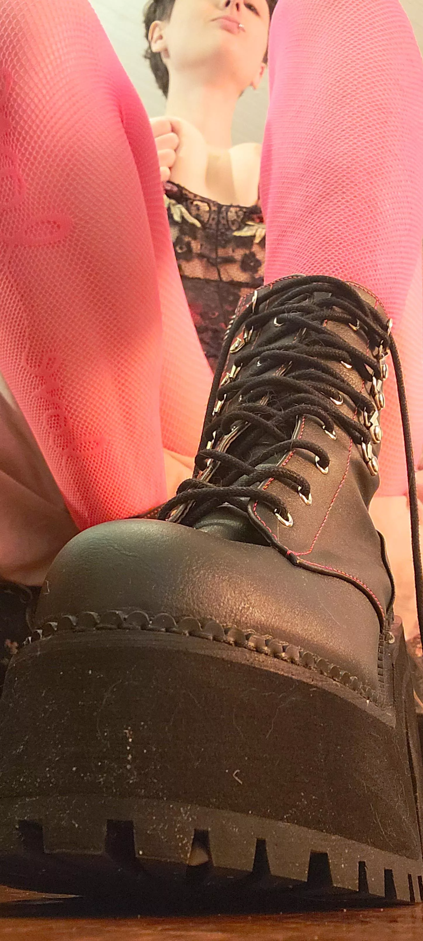 pink fishnet tights and black boots posted by arthoe_louise