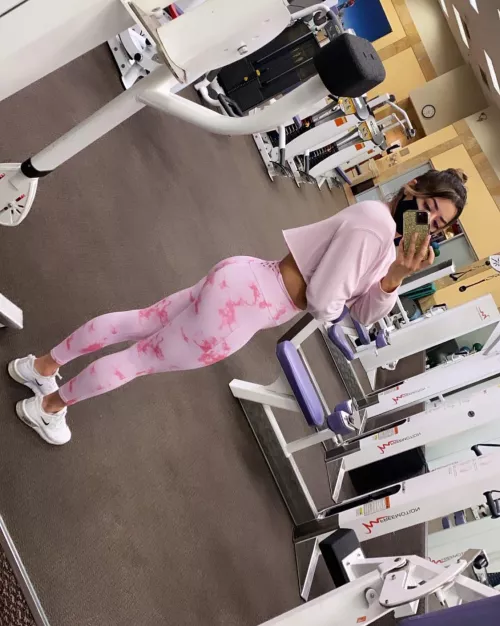 Pink is making me wink for sure! by Converse_withmejk