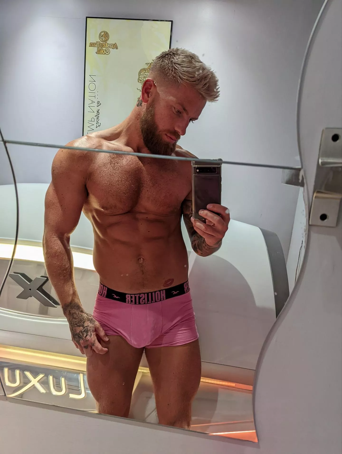 Pink is manly right? 🙈 posted by scott_hudson_fitflex