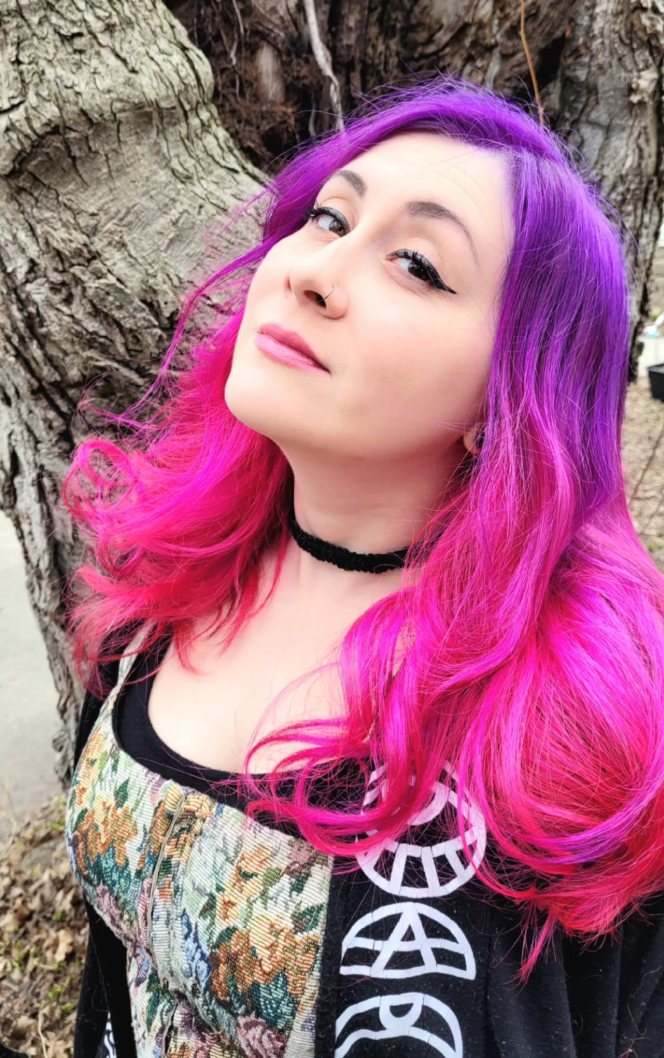 Pink to purple gradient posted by DNAeros