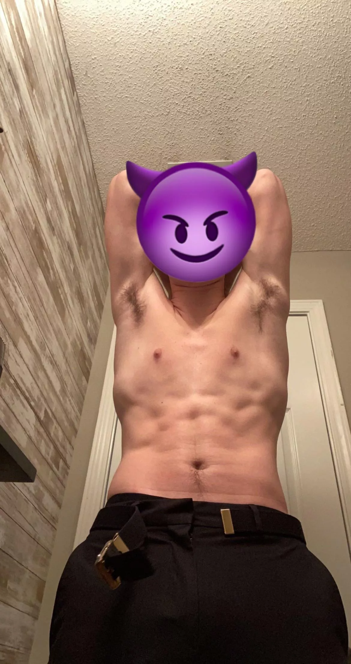 pits 😈 posted by chadfreeman487