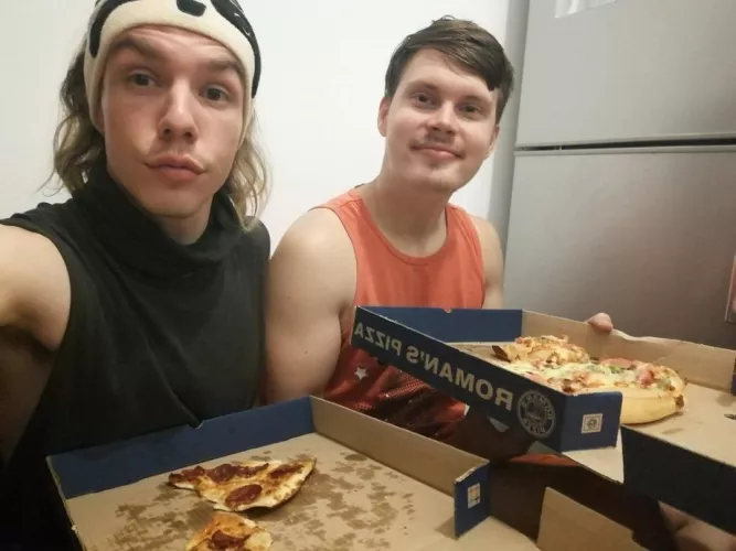 pizza date 🍕❤️ by Local-Dish7067