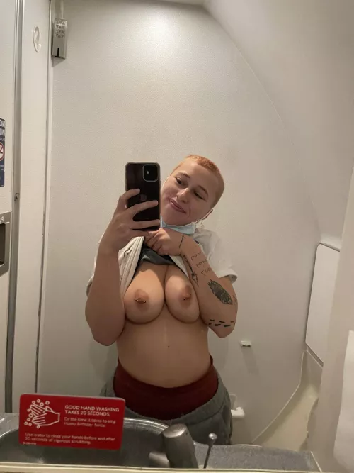 Plane selfie by Little_Pink_Rose