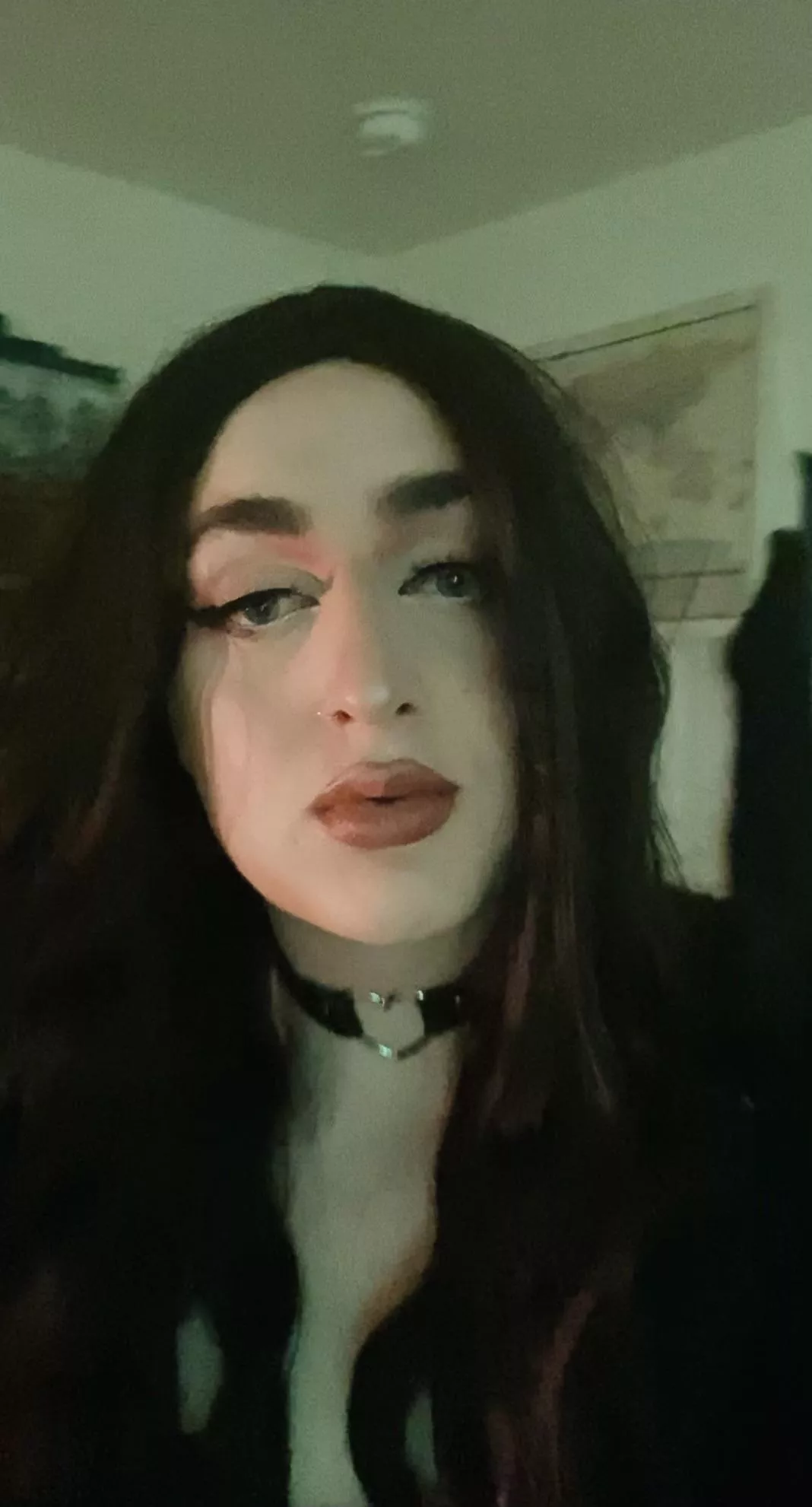 Plant a big smooch 💋 posted by RimirUwU