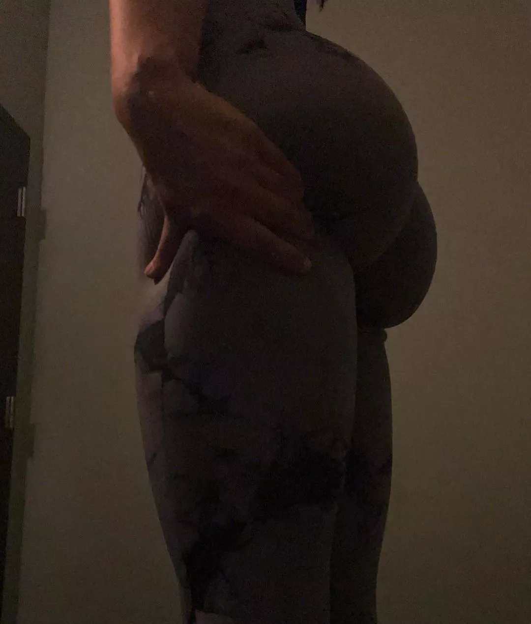 Play with my cheeks and give me a tribute? posted by rebekkas013