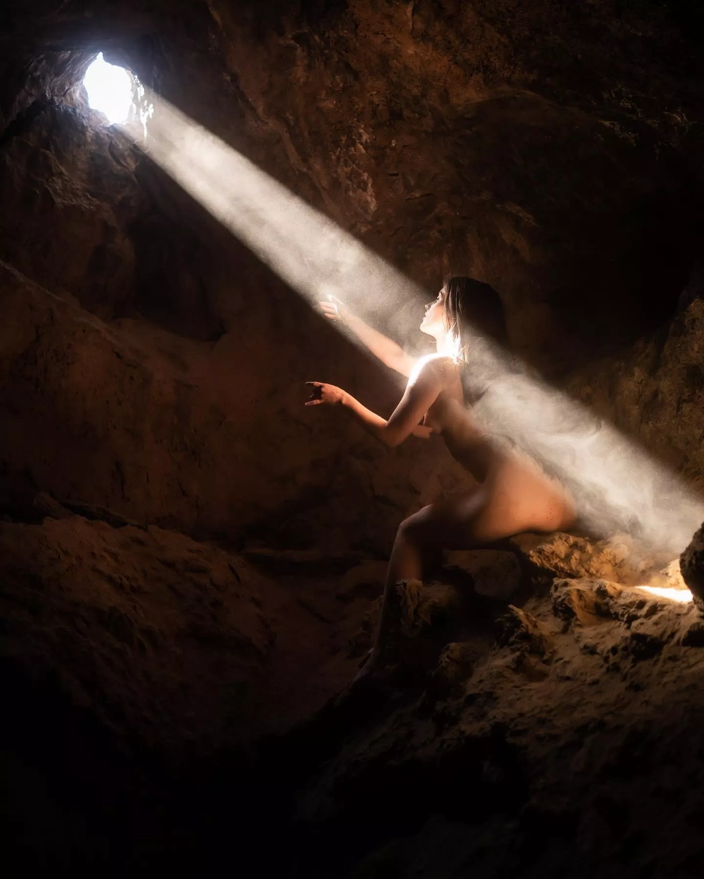 Playing with light posted by bellatrixortreat