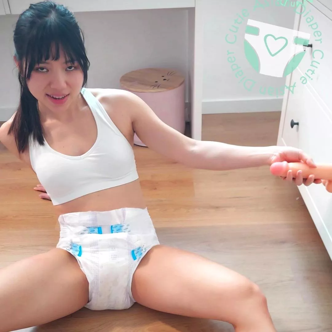 playing with some toys in a full diapee makes me feel so naughty 😏💞 posted by AsianDiaperCutie