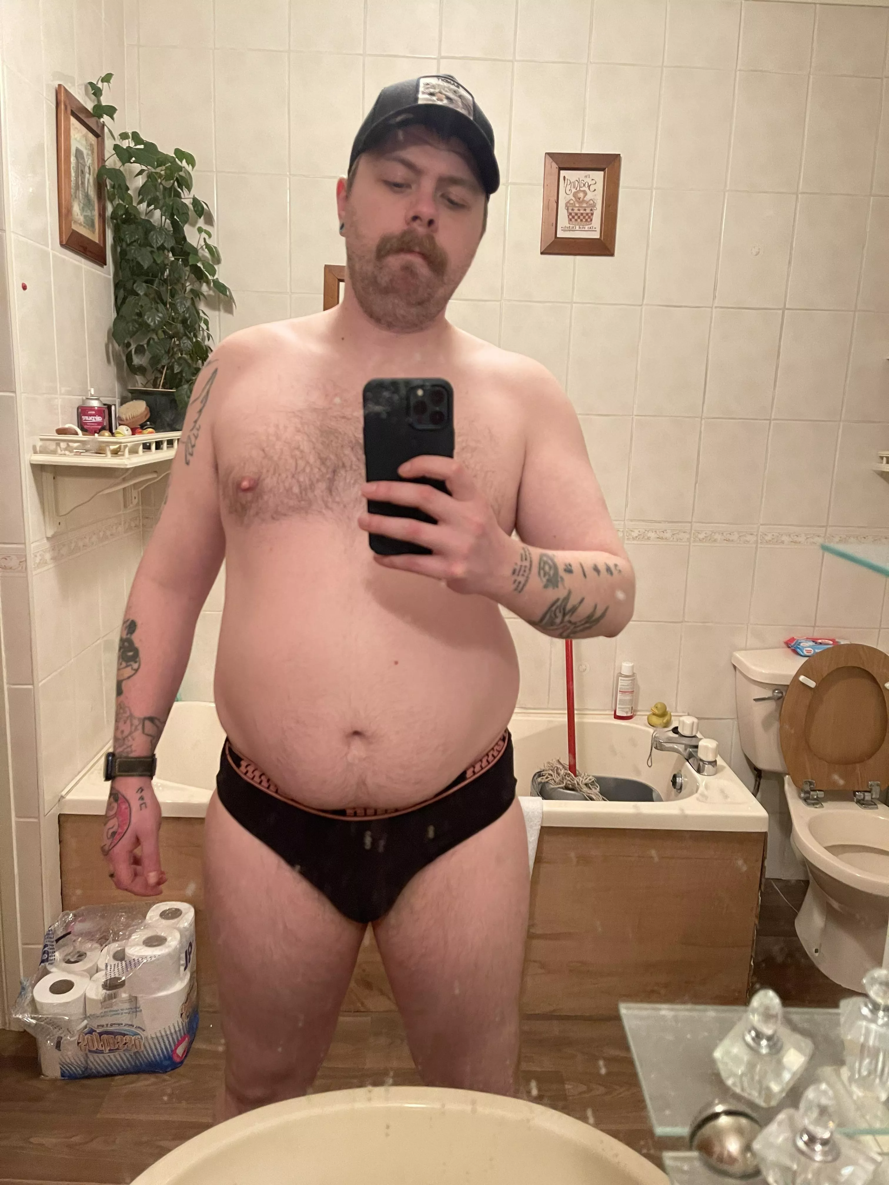 Please excuse the dirty mirror 😰 posted by xzjc