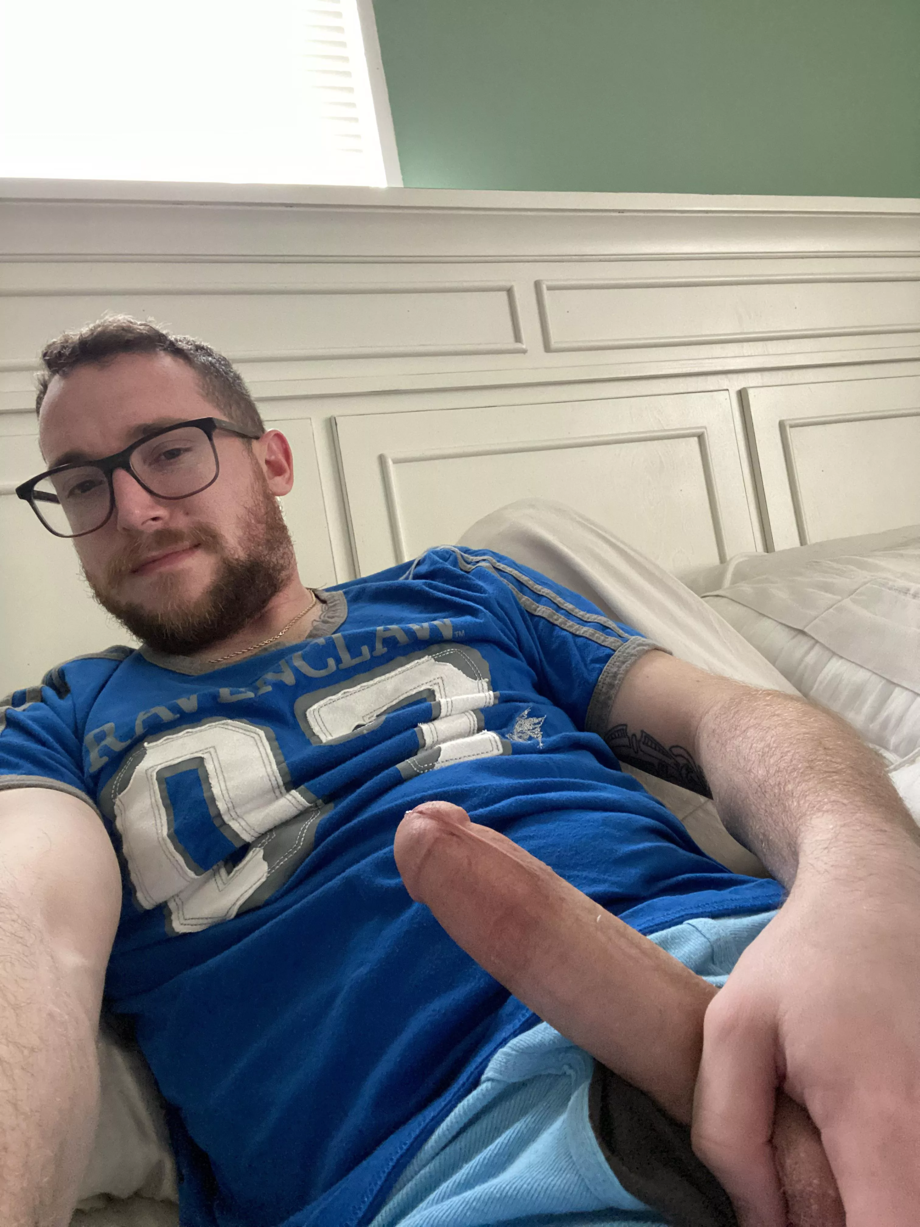 Please, have a seat. posted by ko2n777