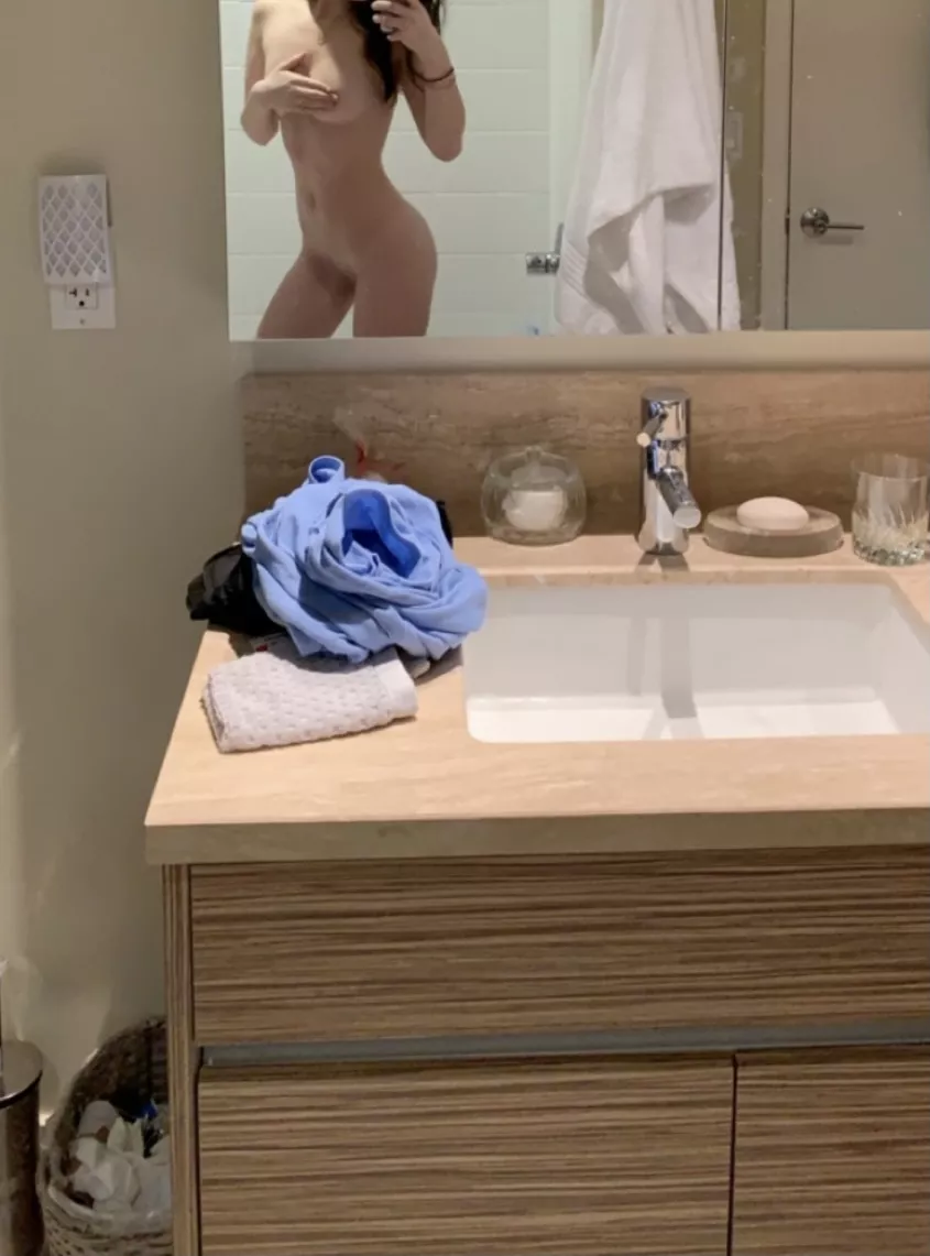 please join me in here...i get lonely posted by bonnieclydeonlyfans