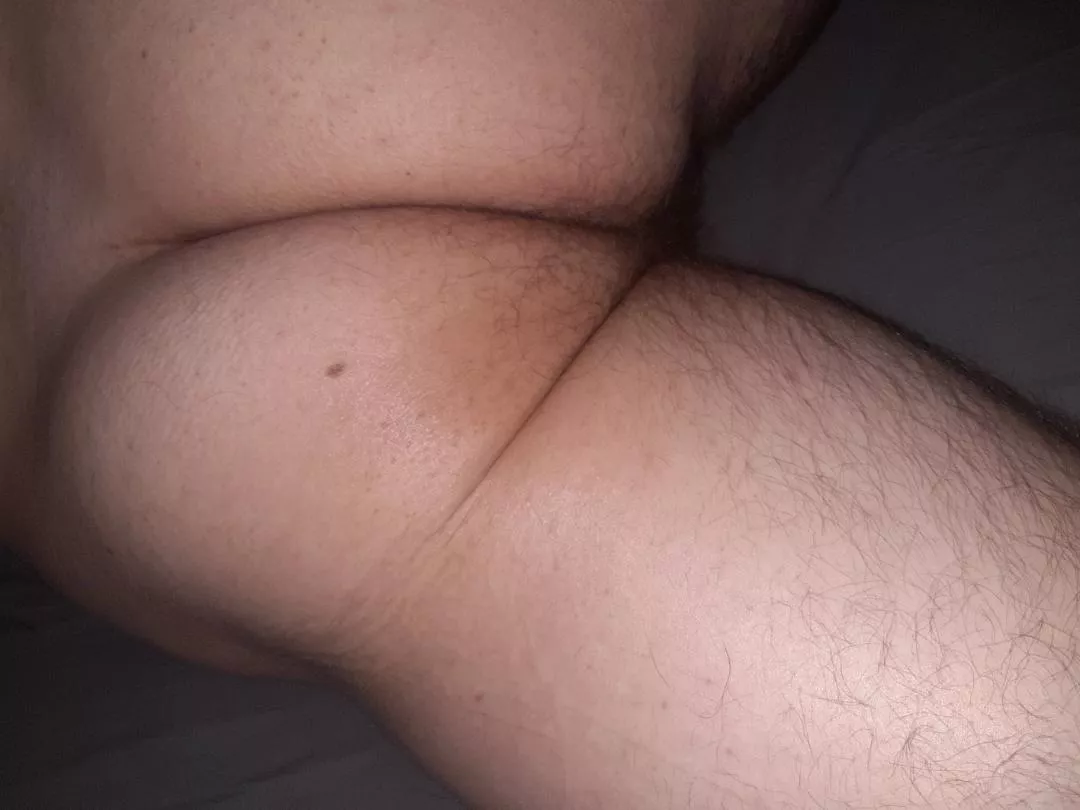 Please just fuck me [18] posted by hairyasscumbucket