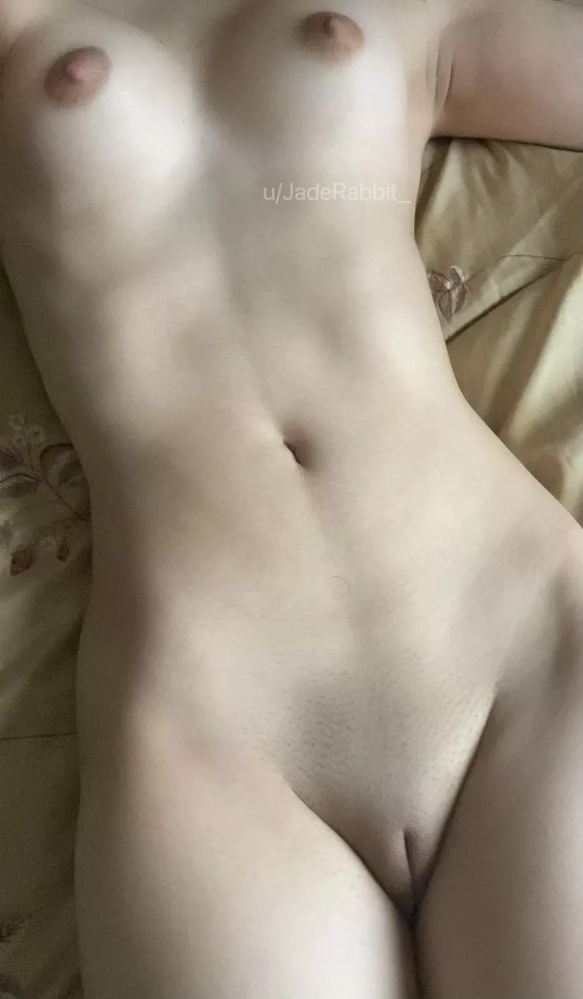 Please lick my little slit posted by JadeRabbit_