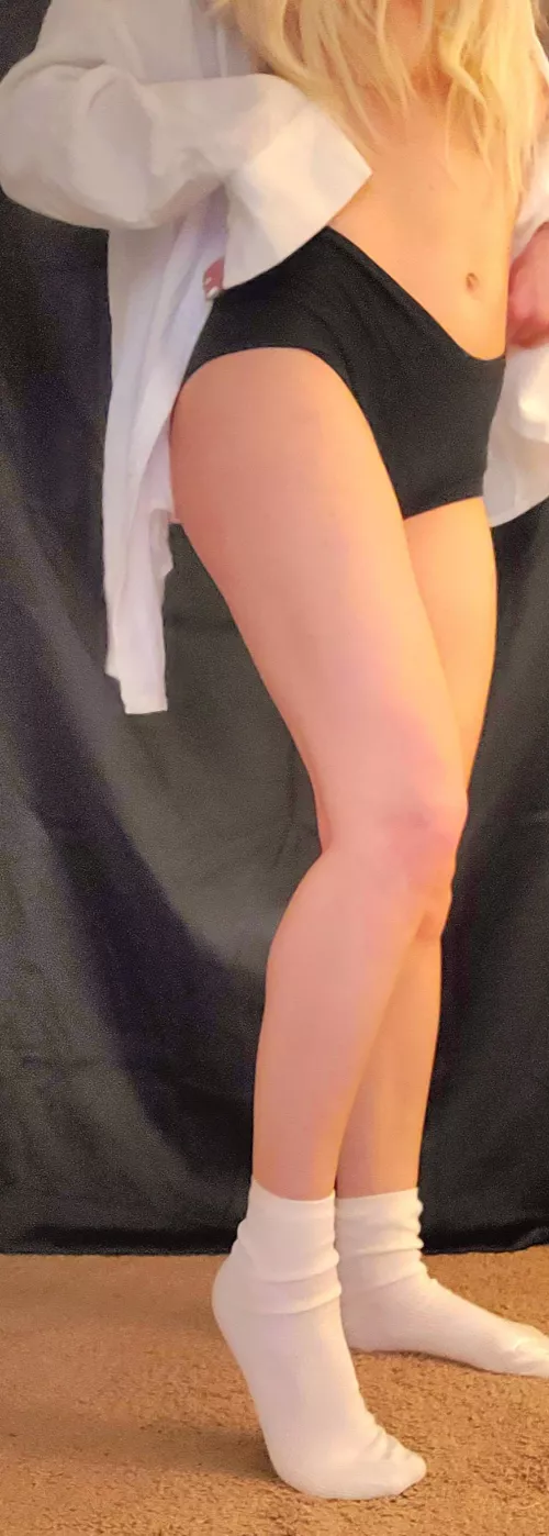 Please rub my feet. Check comments by harlowhaze