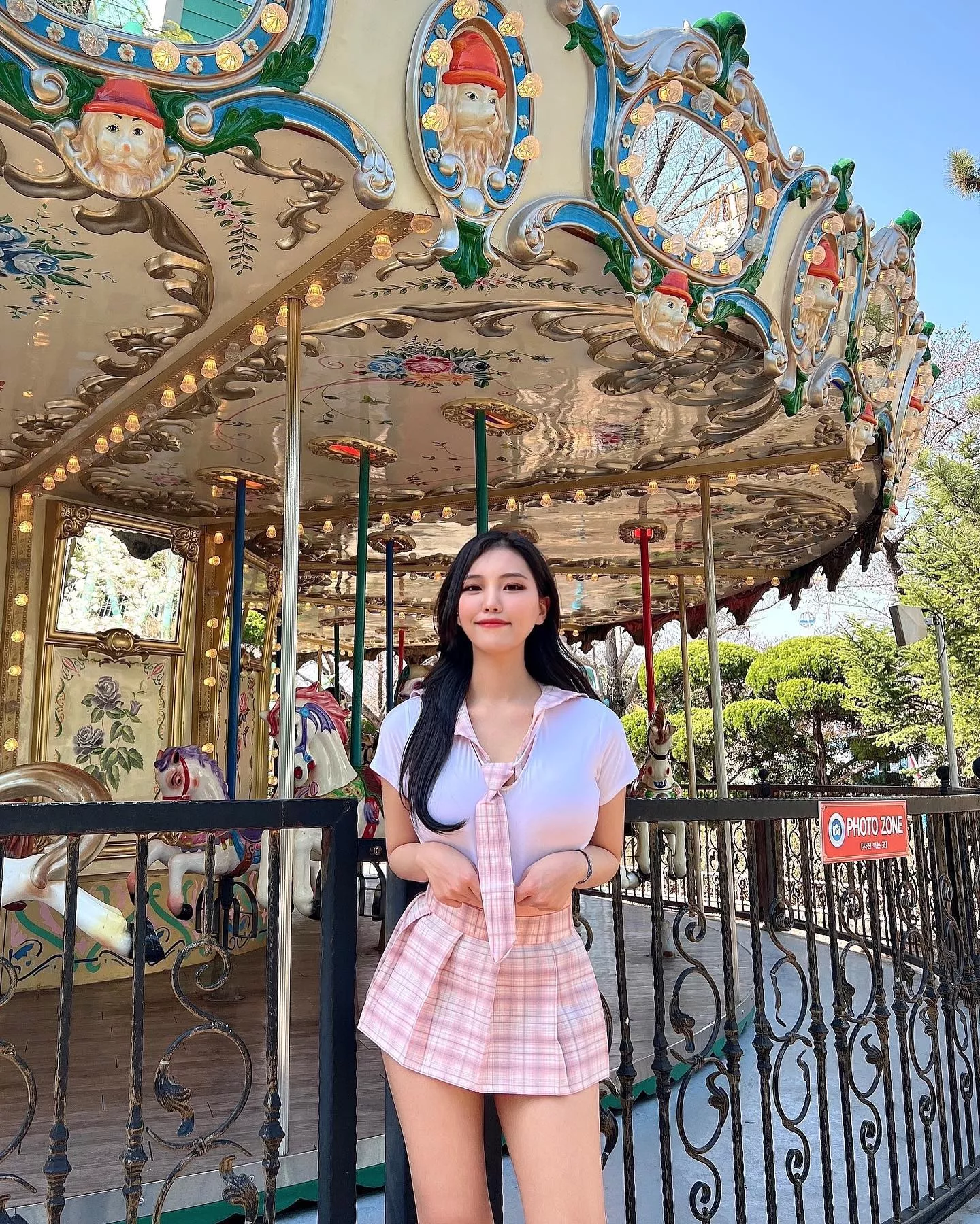 Pleated skirt posted by Majestic_Painter8660