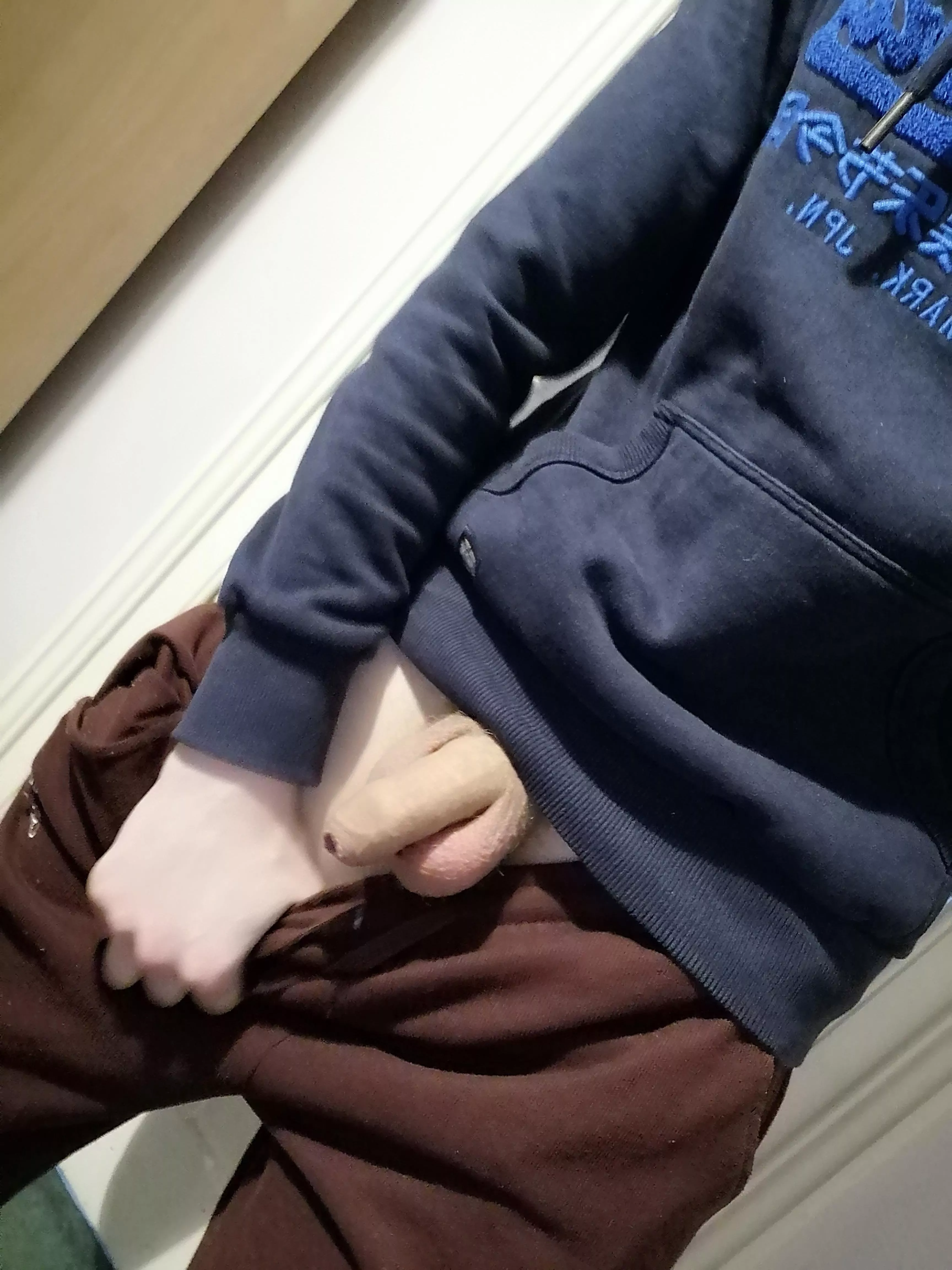 Poking out posted by throwawaynameboyo