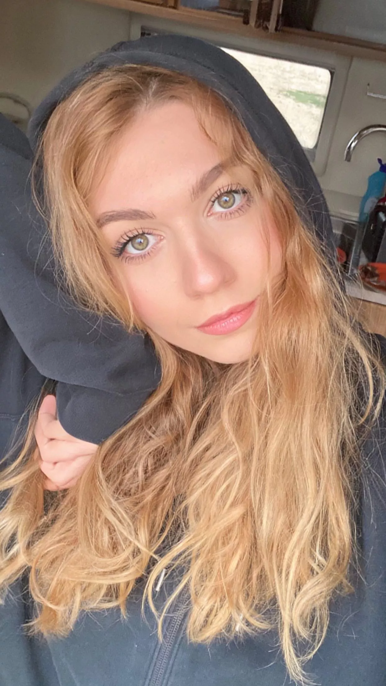 Polina T posted by shbmpl