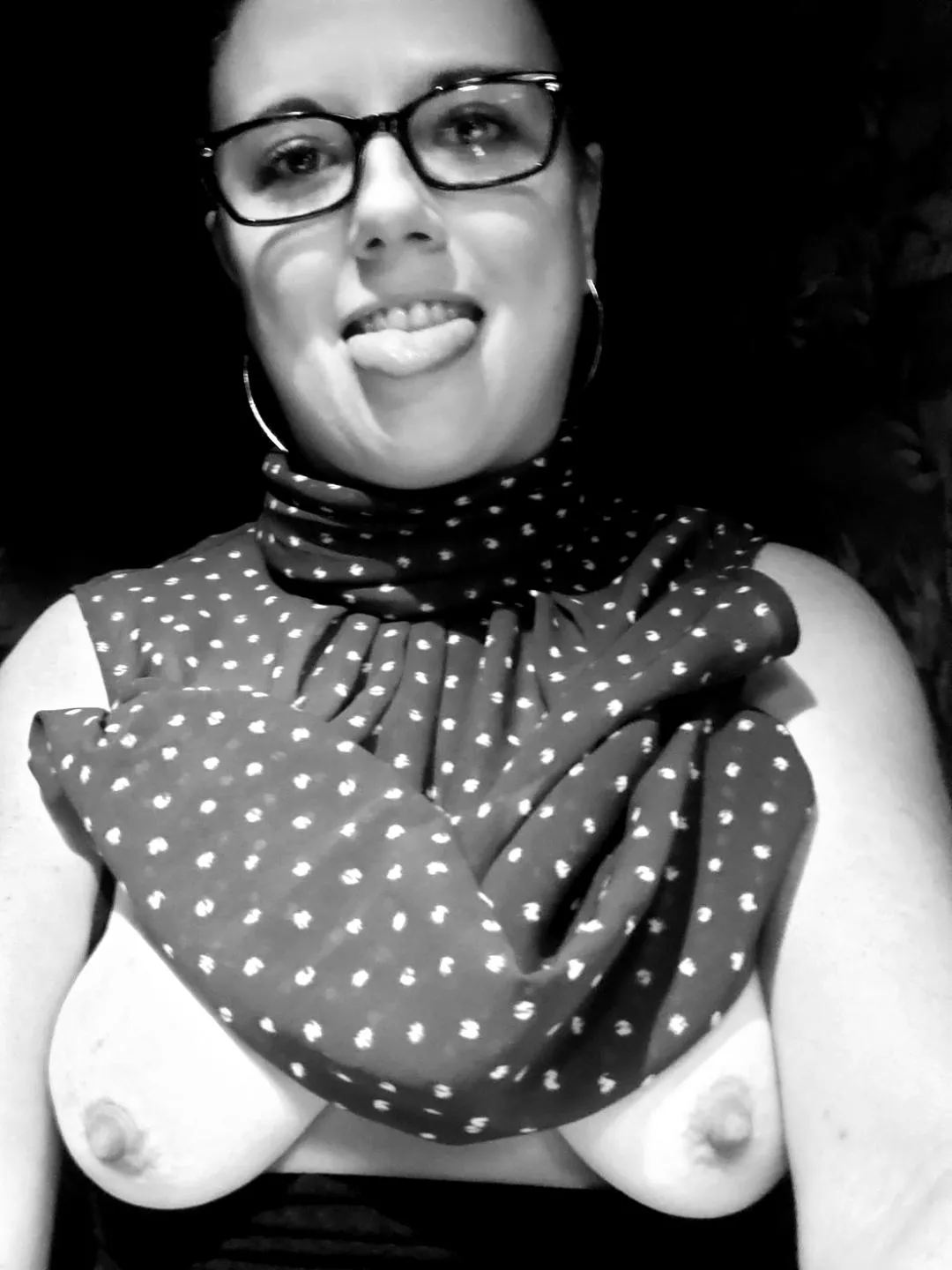 Polka dots in black and white posted by stevie_stunner