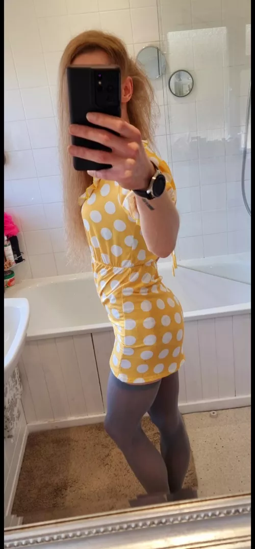 polka girl today x by pretend-boy