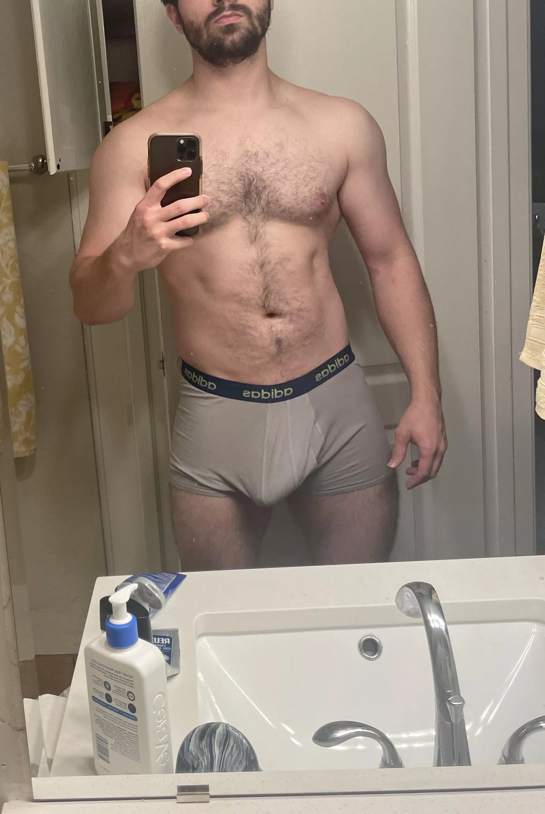 Popping out posted by shrekstrospecter