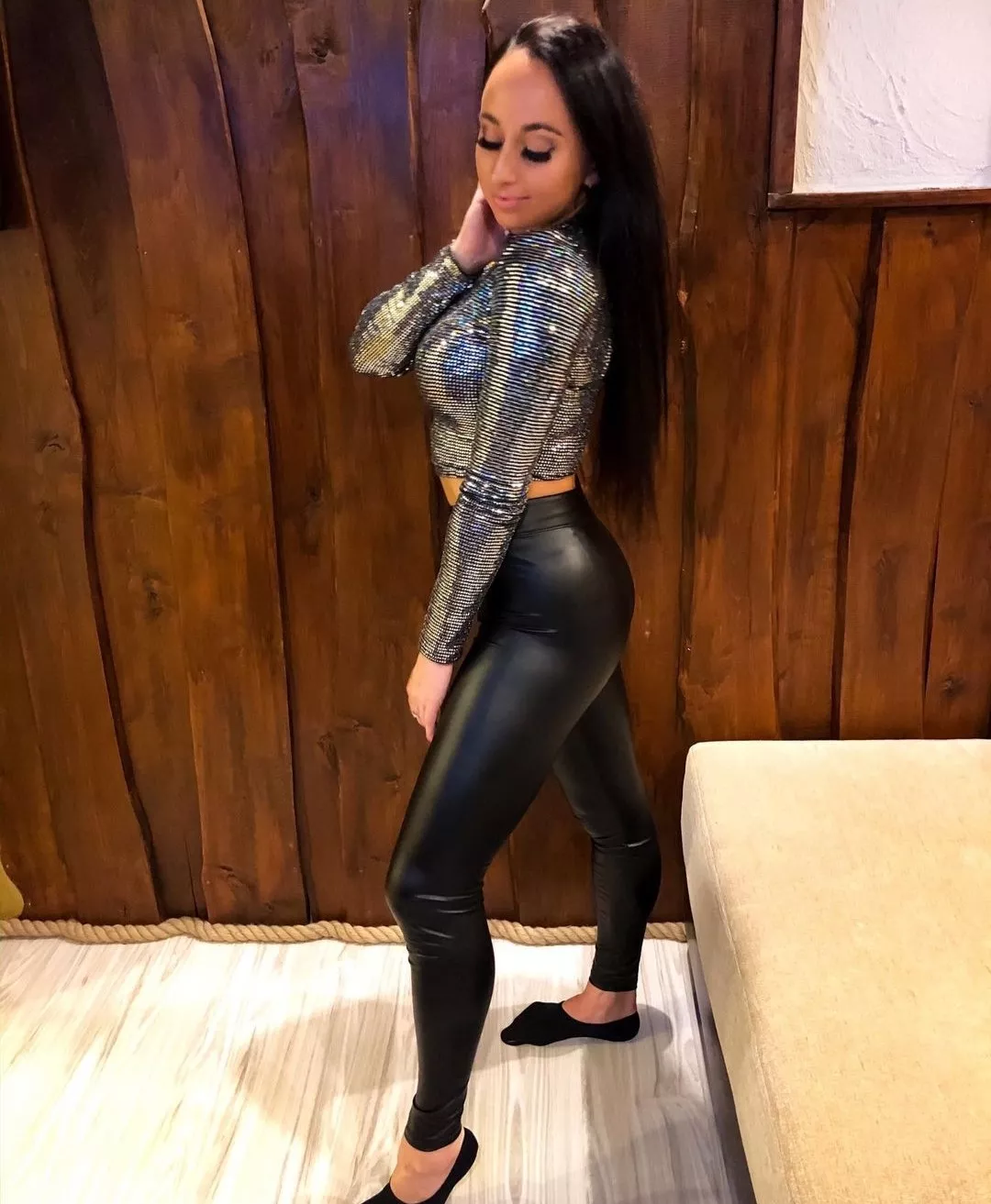 Posing posted by Madis_K