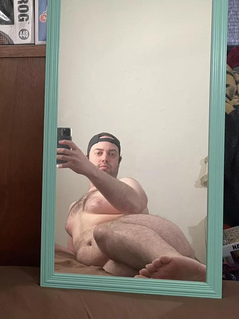 Posing luxuriously and naked posted by Ironchariots2013
