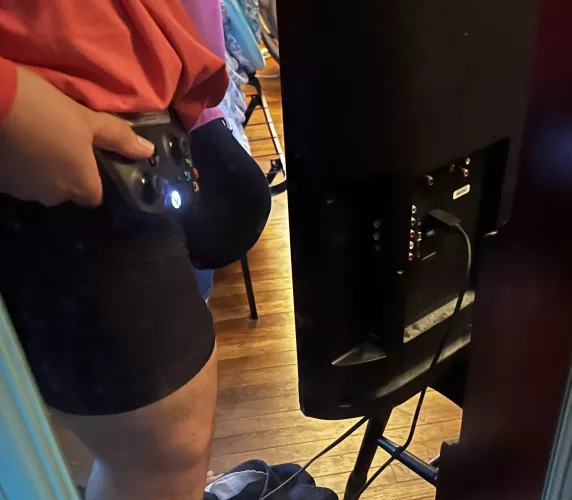 Post but semi squished into the pouch & know time for some Xbone. I need some new friends 😭 by Bagseedgrows