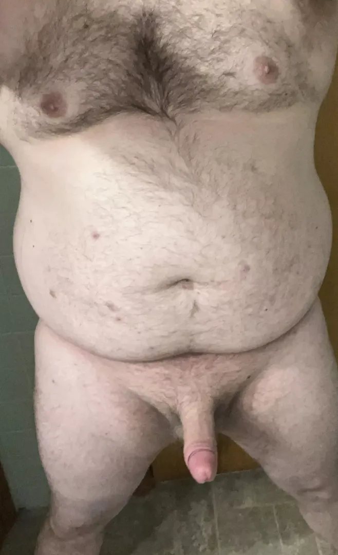 Post shower nude what do you think? 😃 by Gentle_giant2202