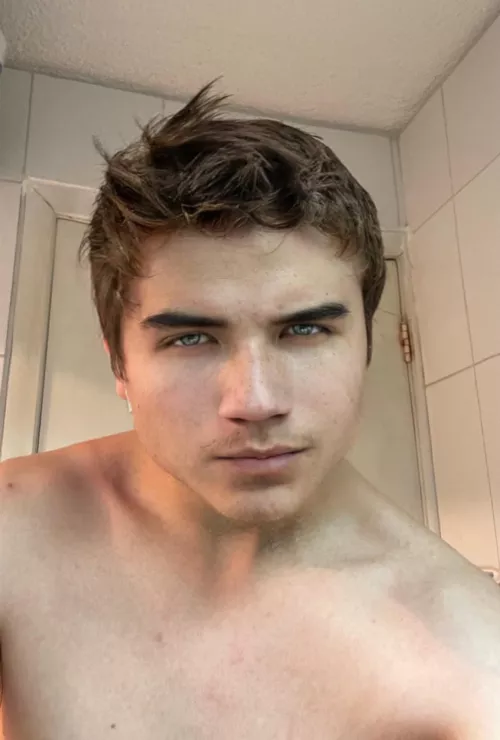 Post shower selfie 💦 by Ace20x